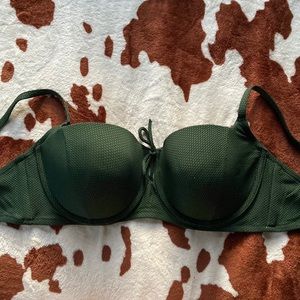 BRAND NEW NEVER WORN green bathing suit top